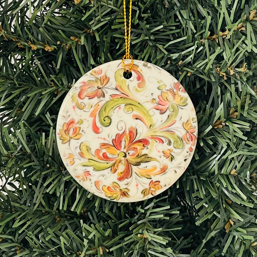 Ceramic ornament, Lise Lorentzen creme rosemaling
