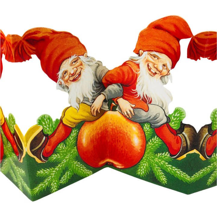 Cutout Tomte on apple