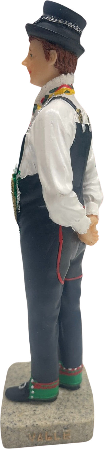 Bunad Collectible Figurine - Setesdal (male)