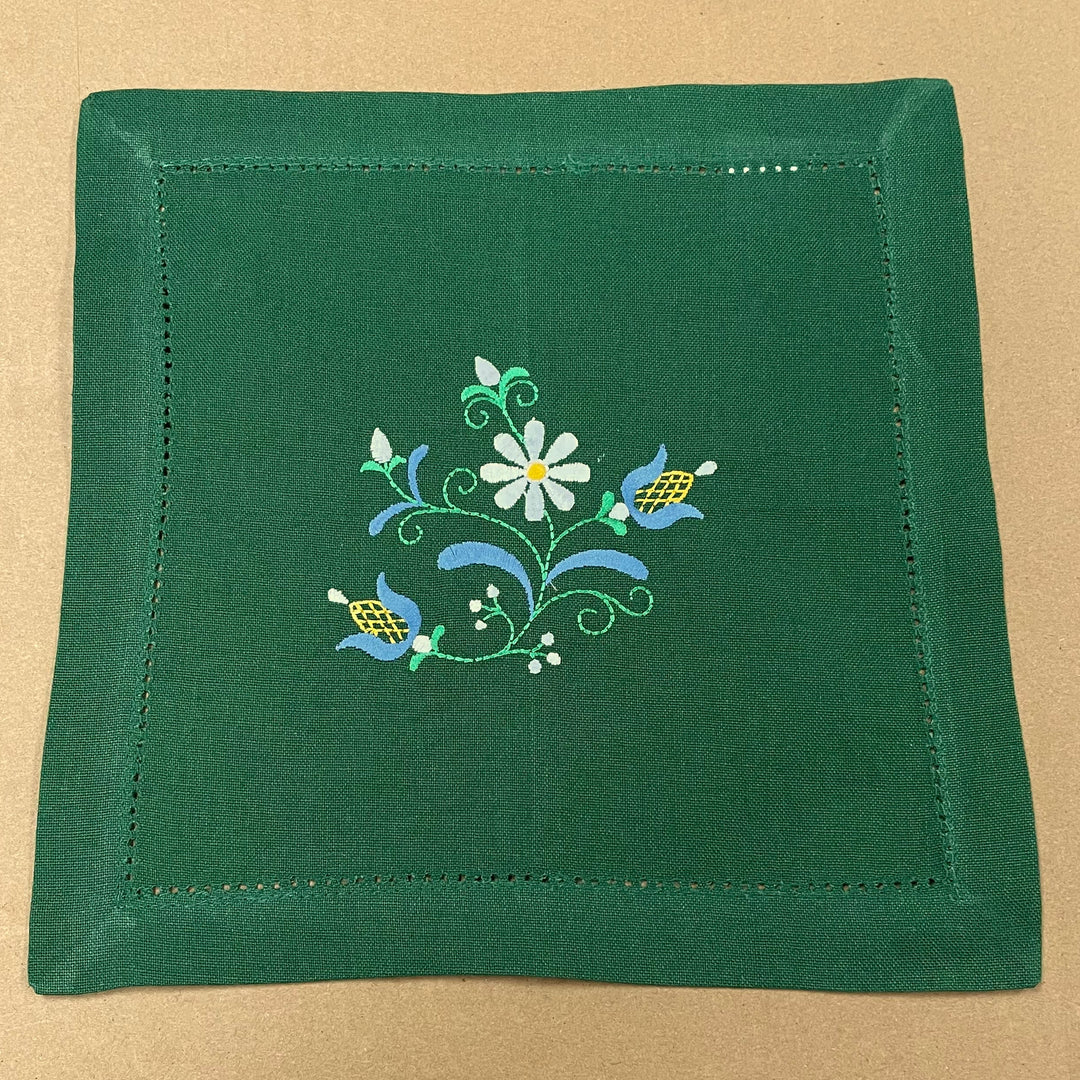 Small Square Doily Embroidered Daisy & Tulips