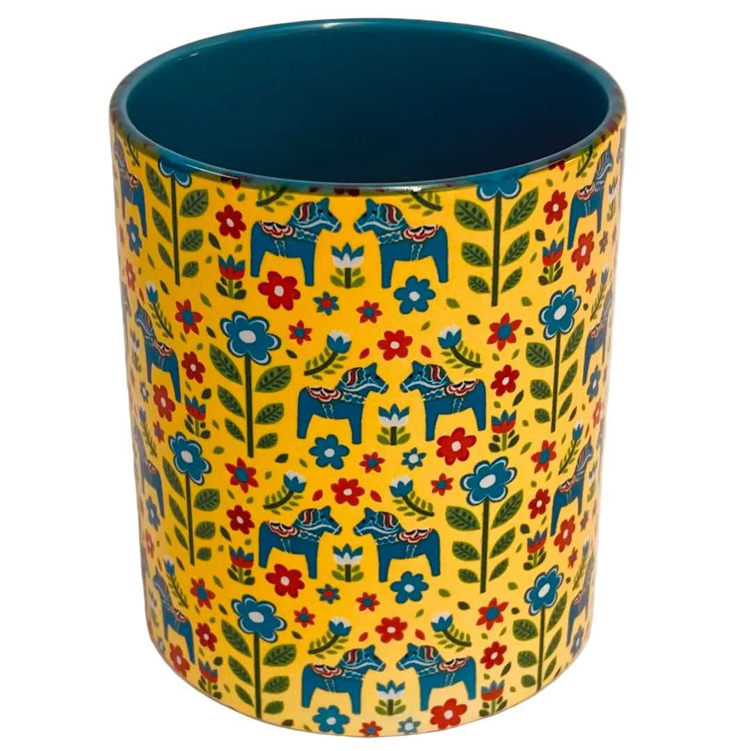 Dala horses & flowers coffee mug with blue handle