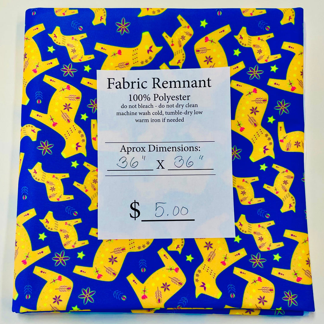 $5.00 SALE Fabric 36" Yellow Dala Horses on Royal Blue