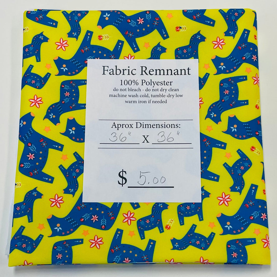 $5.00 SALE Fabric 36" Royal Blue Dala Horses on Yellow