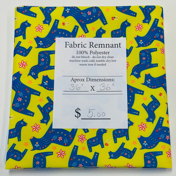 $5.00 SALE Fabric 36" Royal Blue Dala Horses on Yellow