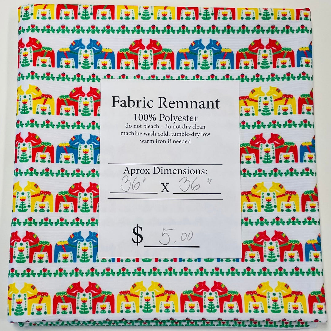 $5.00 SALE Fabric 36" Dala Horses