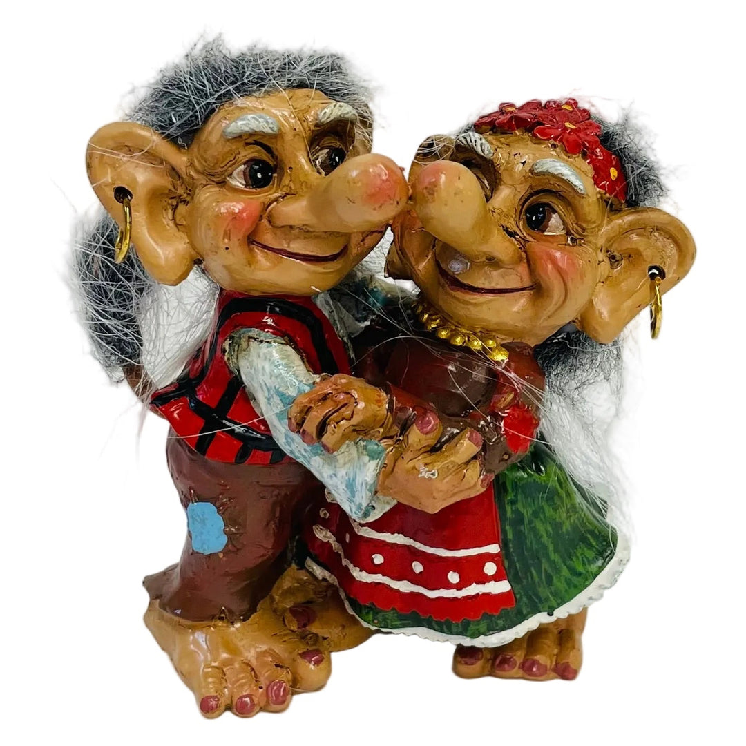 Dancing Troll Couple