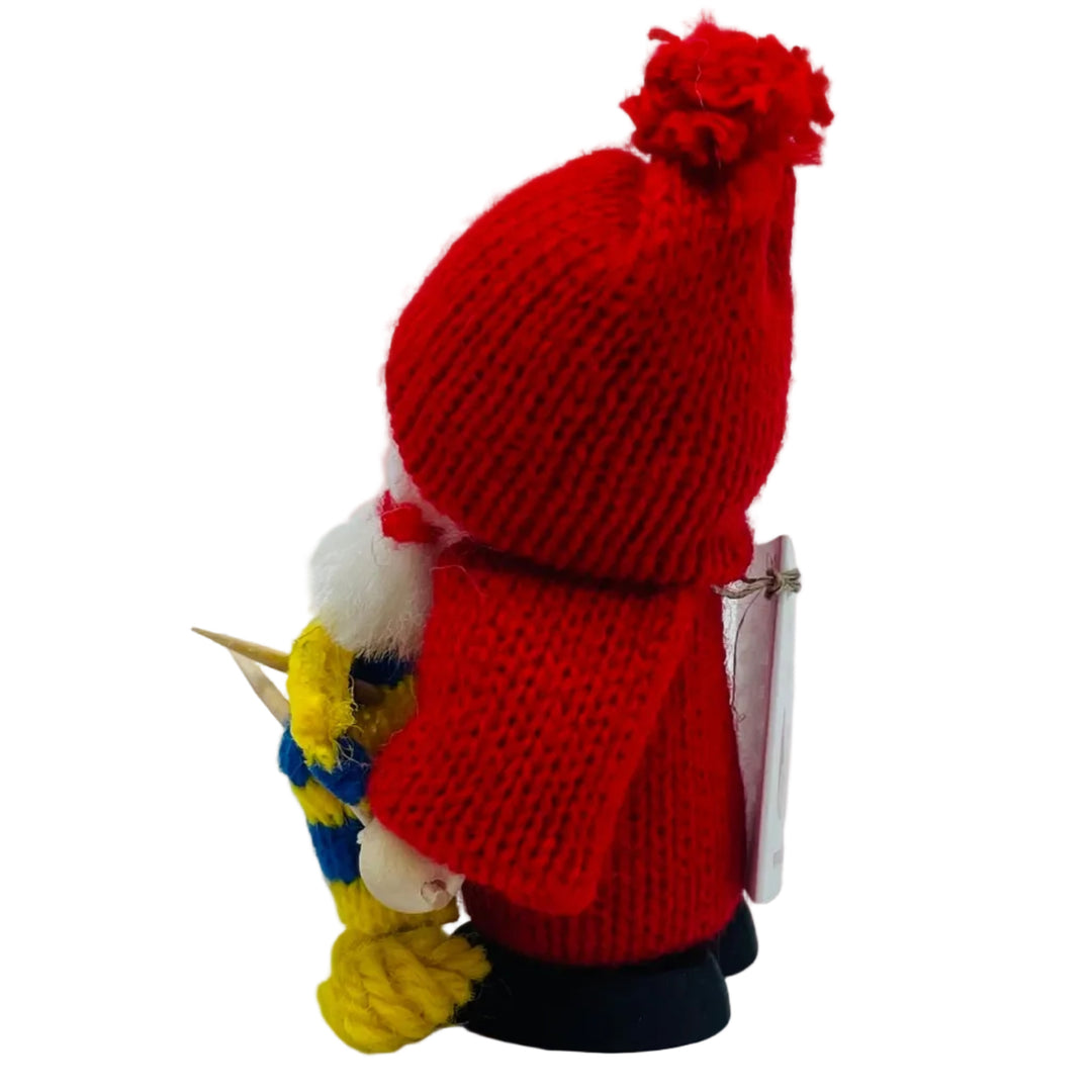 Swedish tomte lady knitting