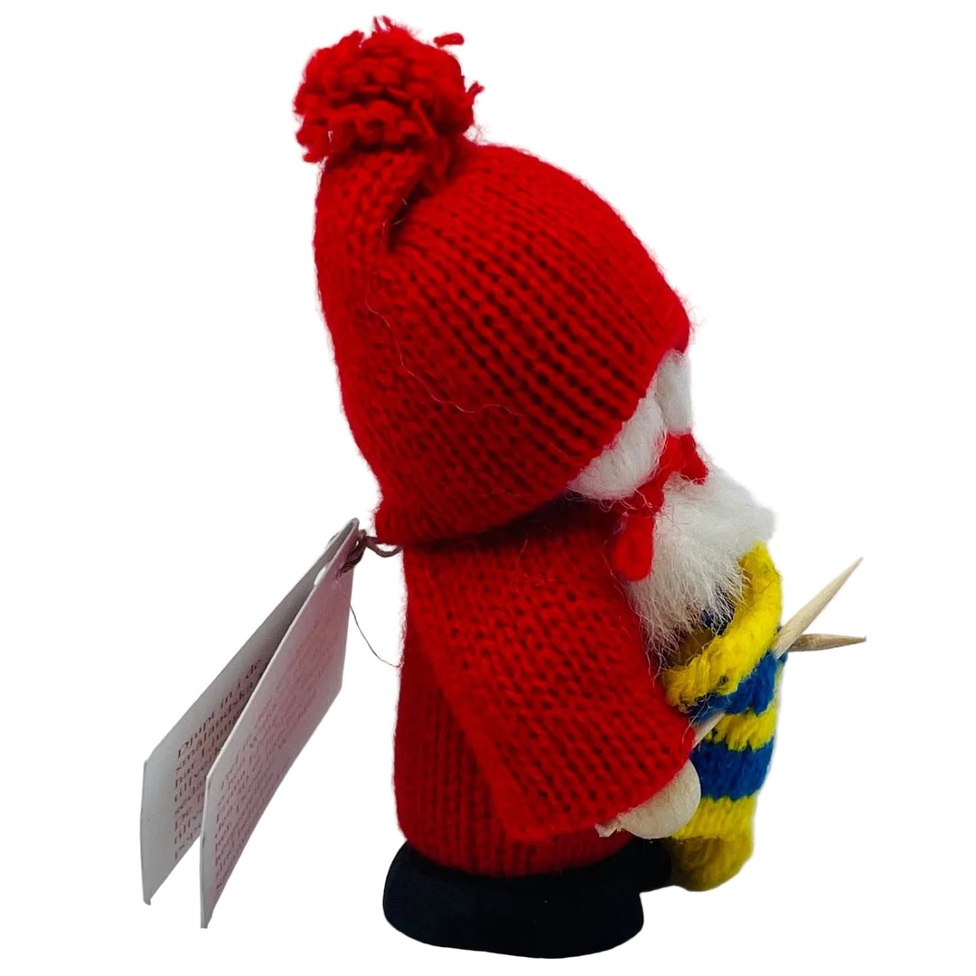 Swedish tomte lady knitting