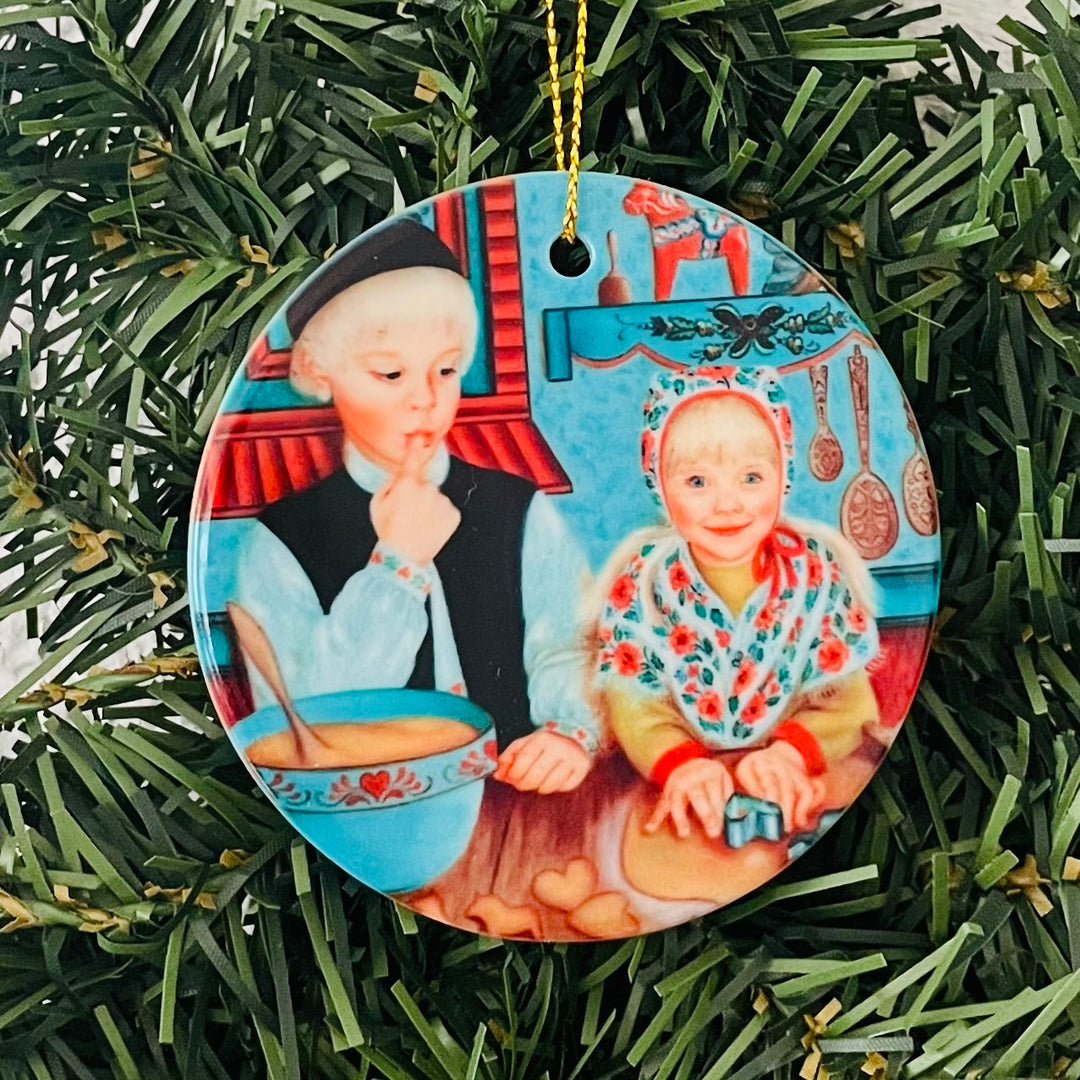 Ceramic Ornament, Suzanne Toftey Pepparkakor kids