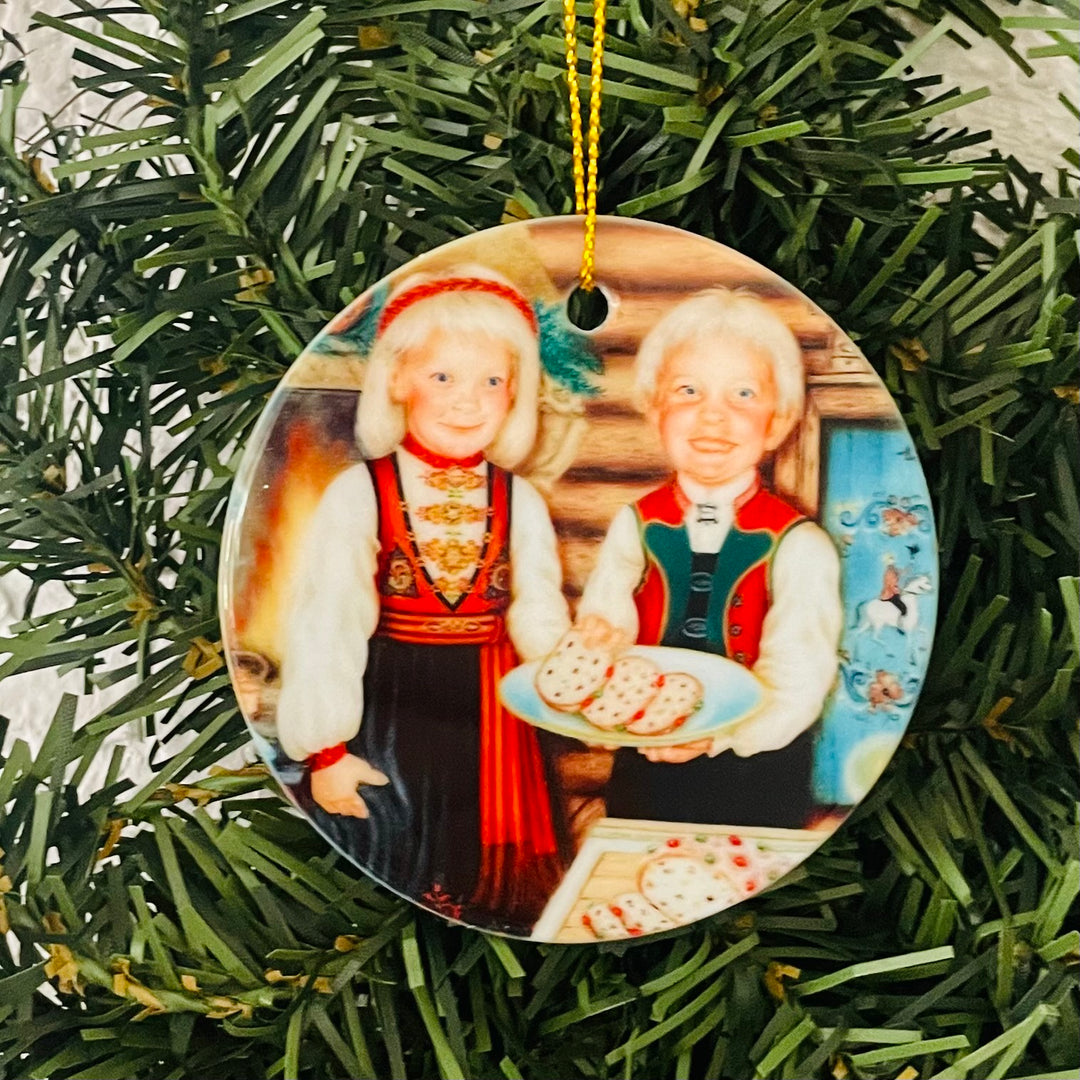 Ceramic Ornament, Suzanne Toftey Julekake twins