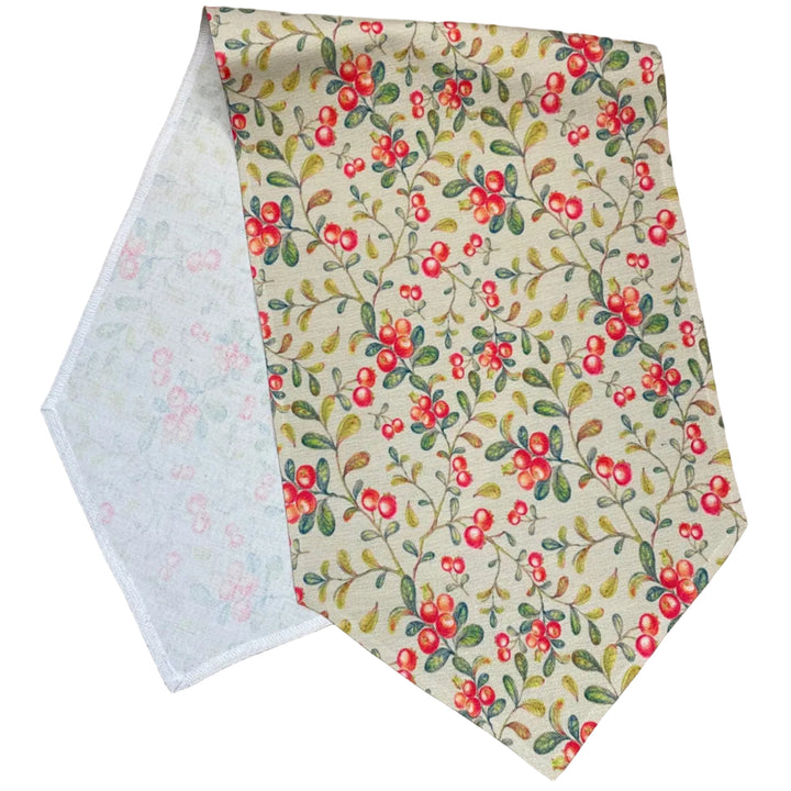 Lingonberry Table Runner