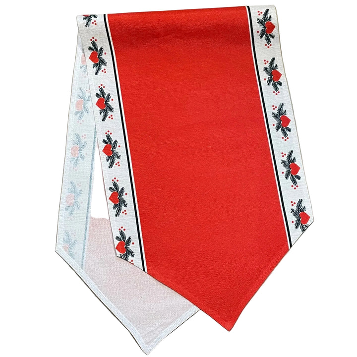Hearts and Pines Table Runner
