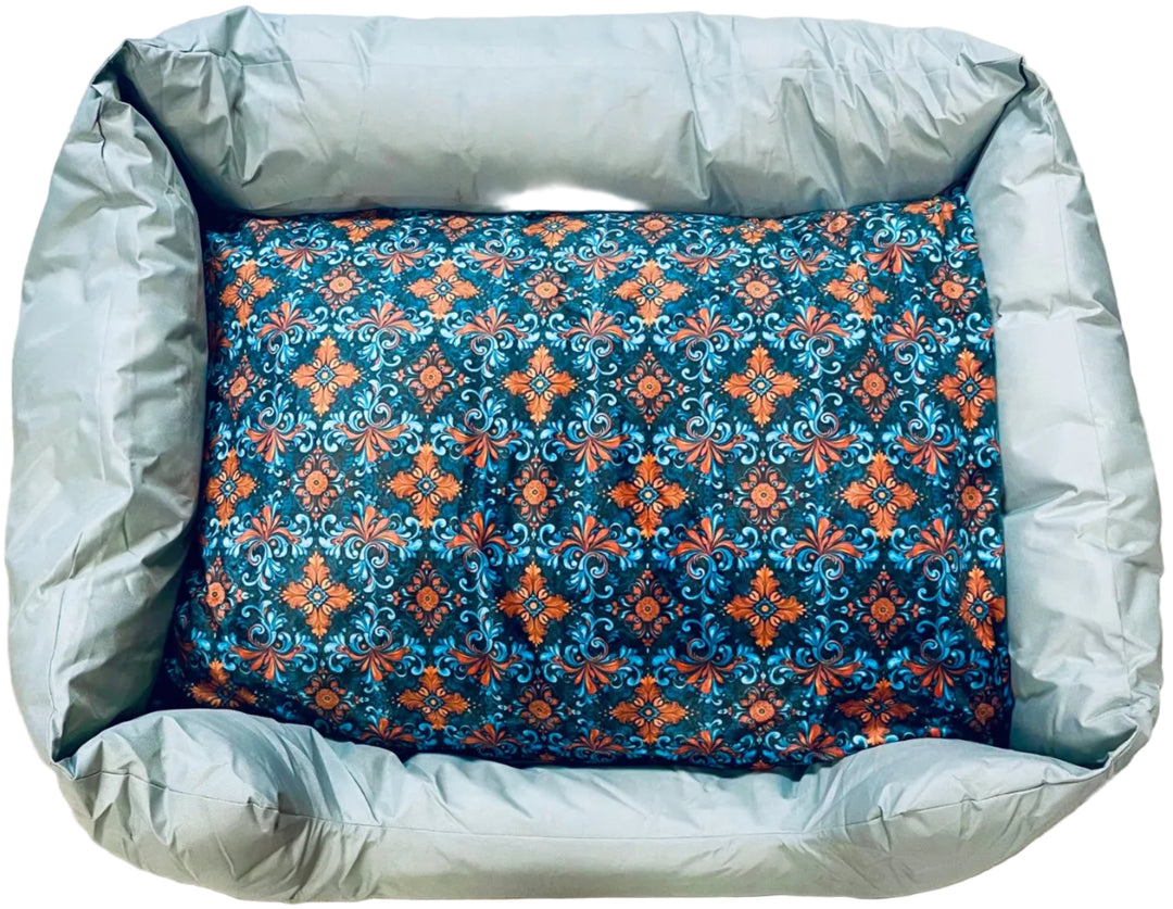 Oxford Cloth Padded Pet Bed with Rosemaling