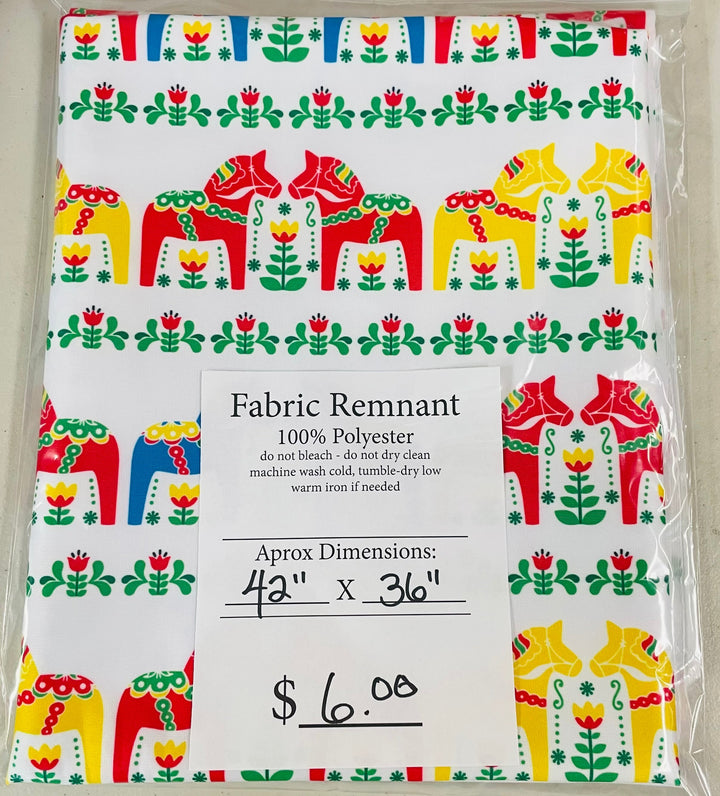 $6.00 SALE Fabric 42" Dala Horses