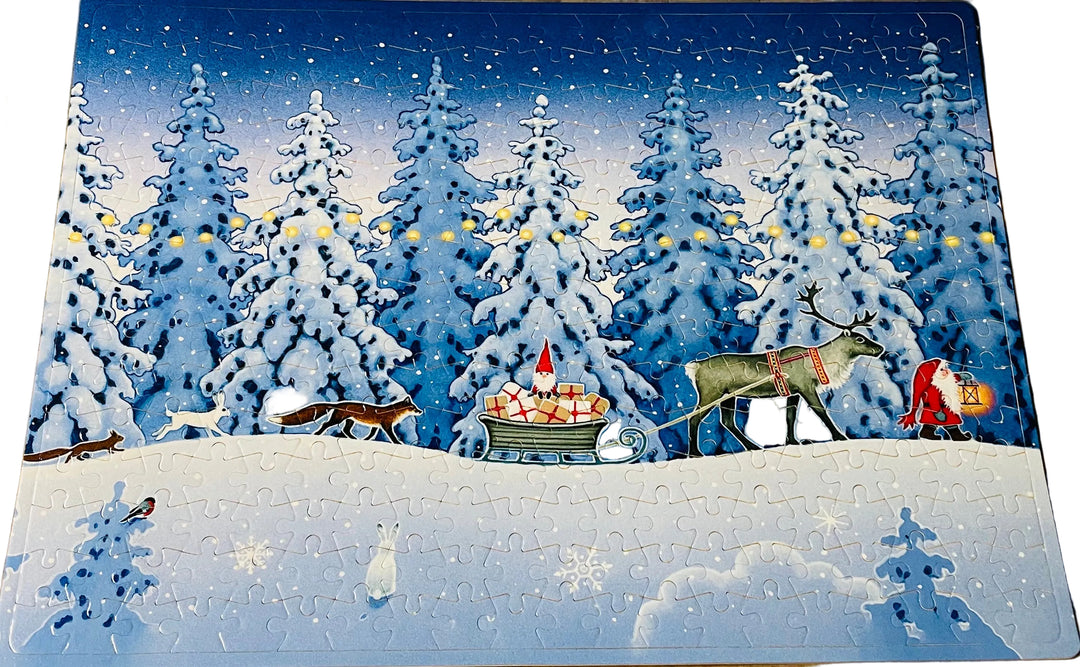 Puzzle - Eva Melhuish Tomte trekking through the snow