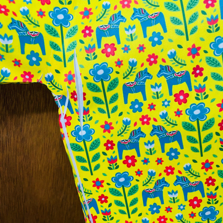 Blue Dala Horse & Flowers on Yellow T-shirt
