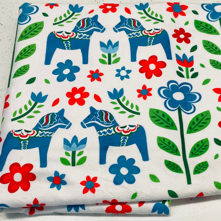 Cloud Sherpa Blanket 60"x80" - Blue Dala Horse
