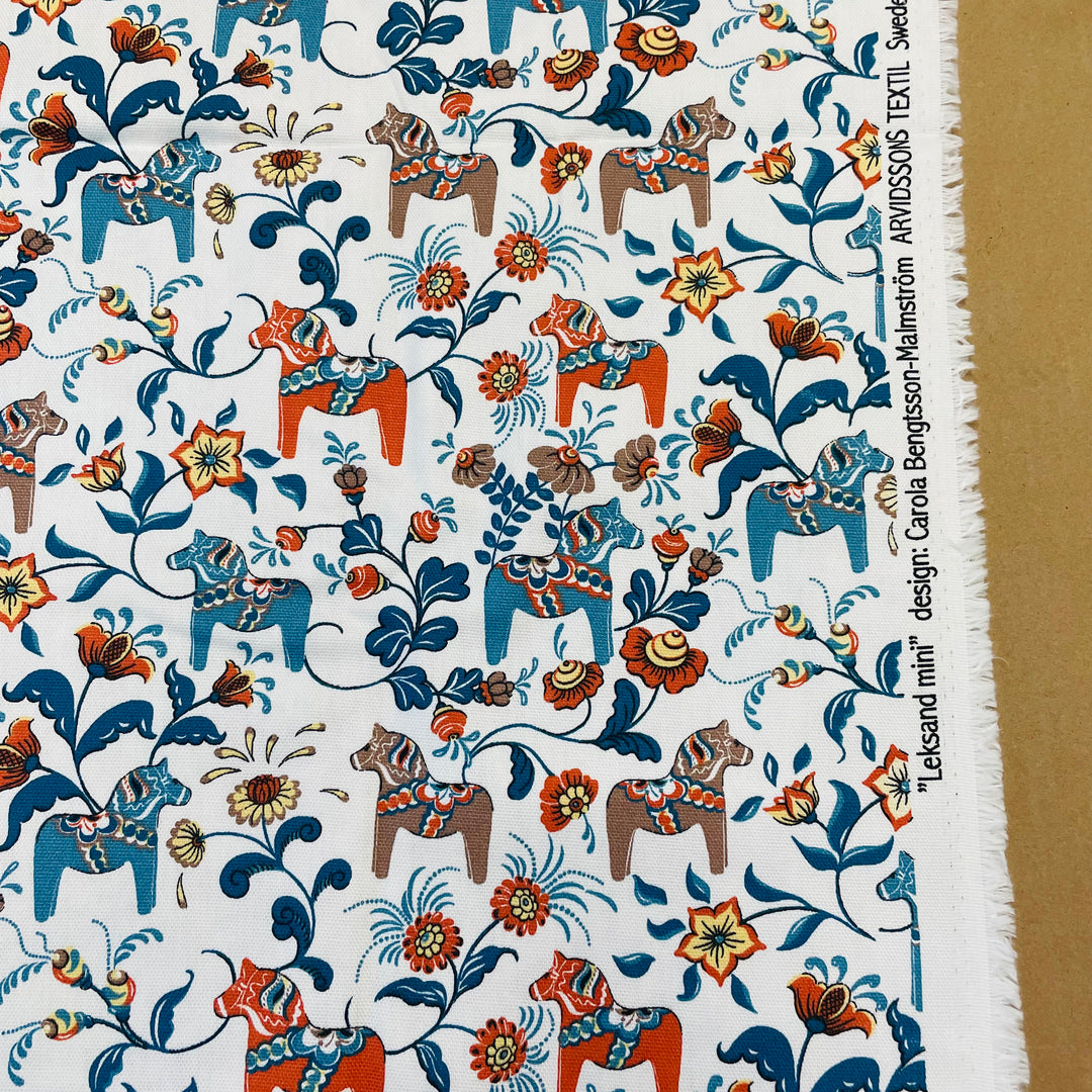Swedish fabric - White w/ Red, Blue & Tan Mini Dala horses & kurbits