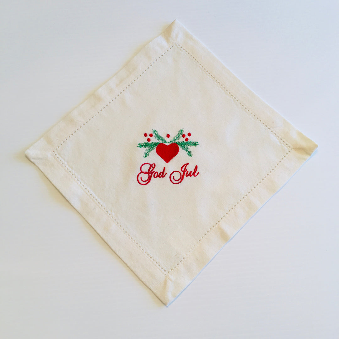 Small Square Doily Embroidered God Jul Hearts & Pines on White