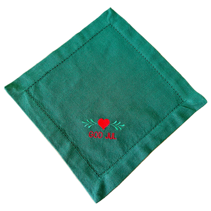 Small Square Doily Embroidered God Jul Heart on Green