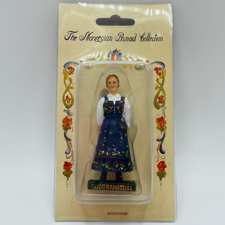 Norwegian Bunad Magnet - Gudbrandsdal Lady