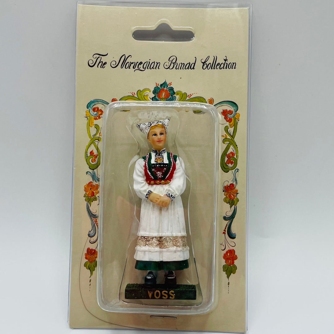 Norwegian Bunad Magnet - Voss Lady