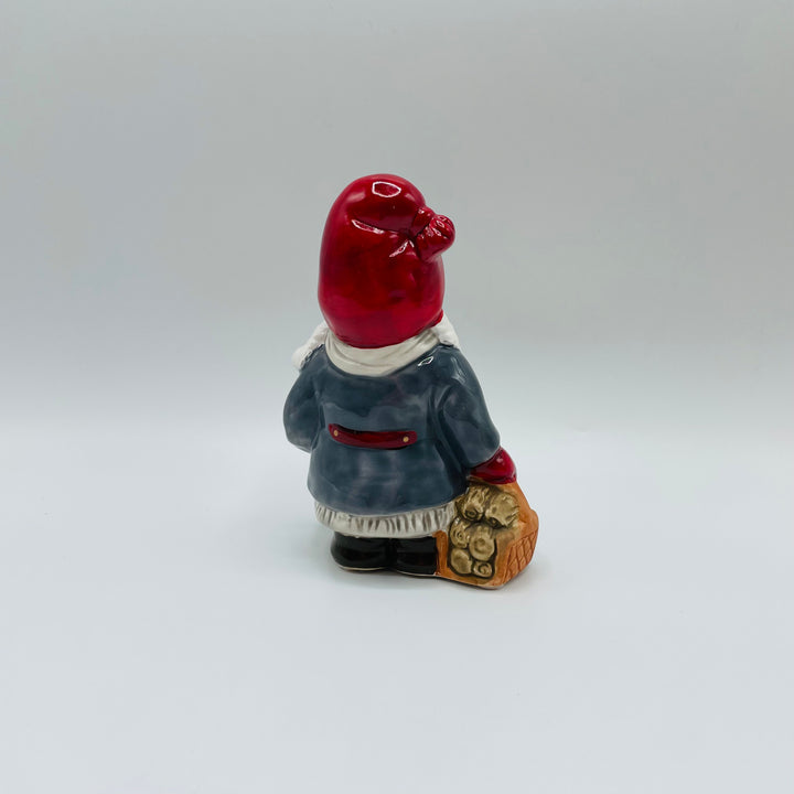 Ceramic Tomte girl carrying wood from Jie