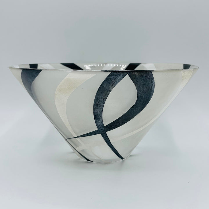 Nybro Molly Glass Bowl - Black & White