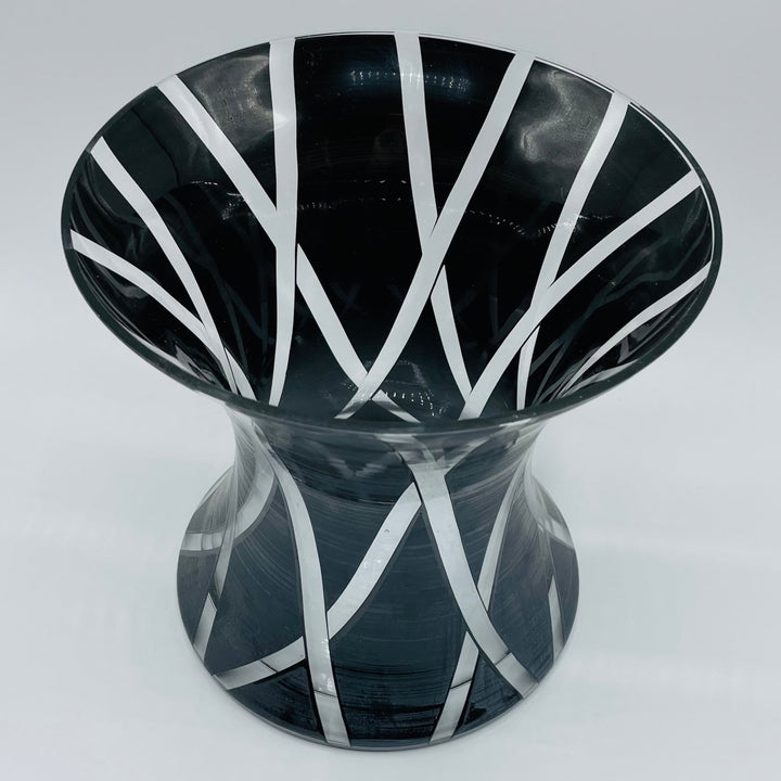 Nybro Criss Cross vase - Black