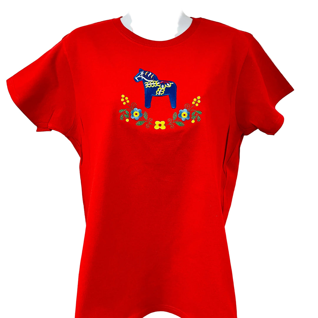 Dala Horse & Flowers on Ladies Red T-shirt