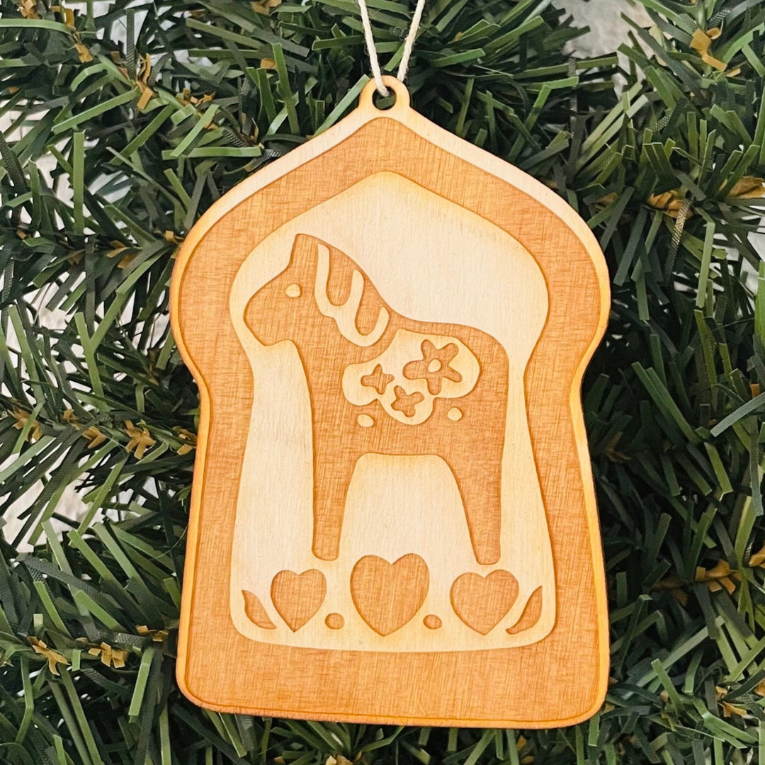 Baltic birch ornament - Dala horse