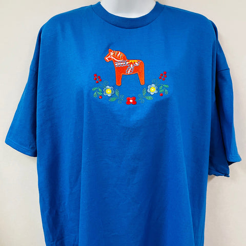 Dala Horse & Flowers on Royal Blue T-shirt