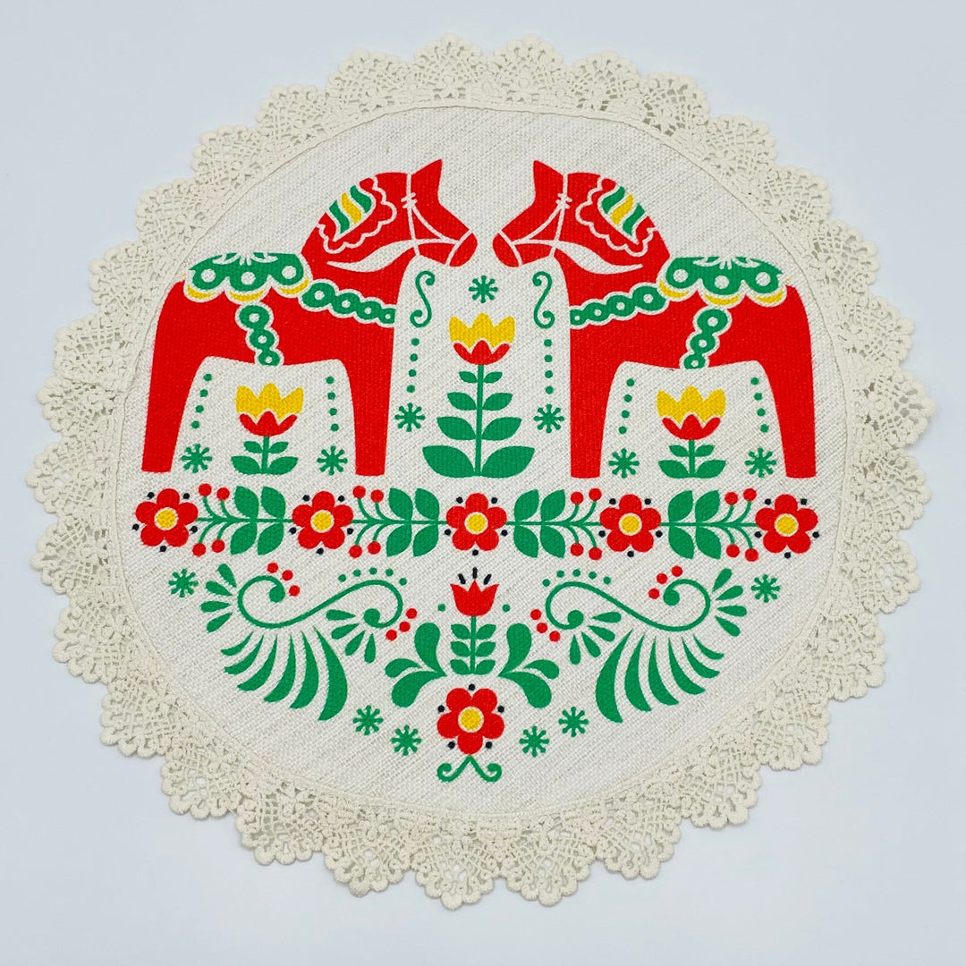 Round Doily - Dala horses