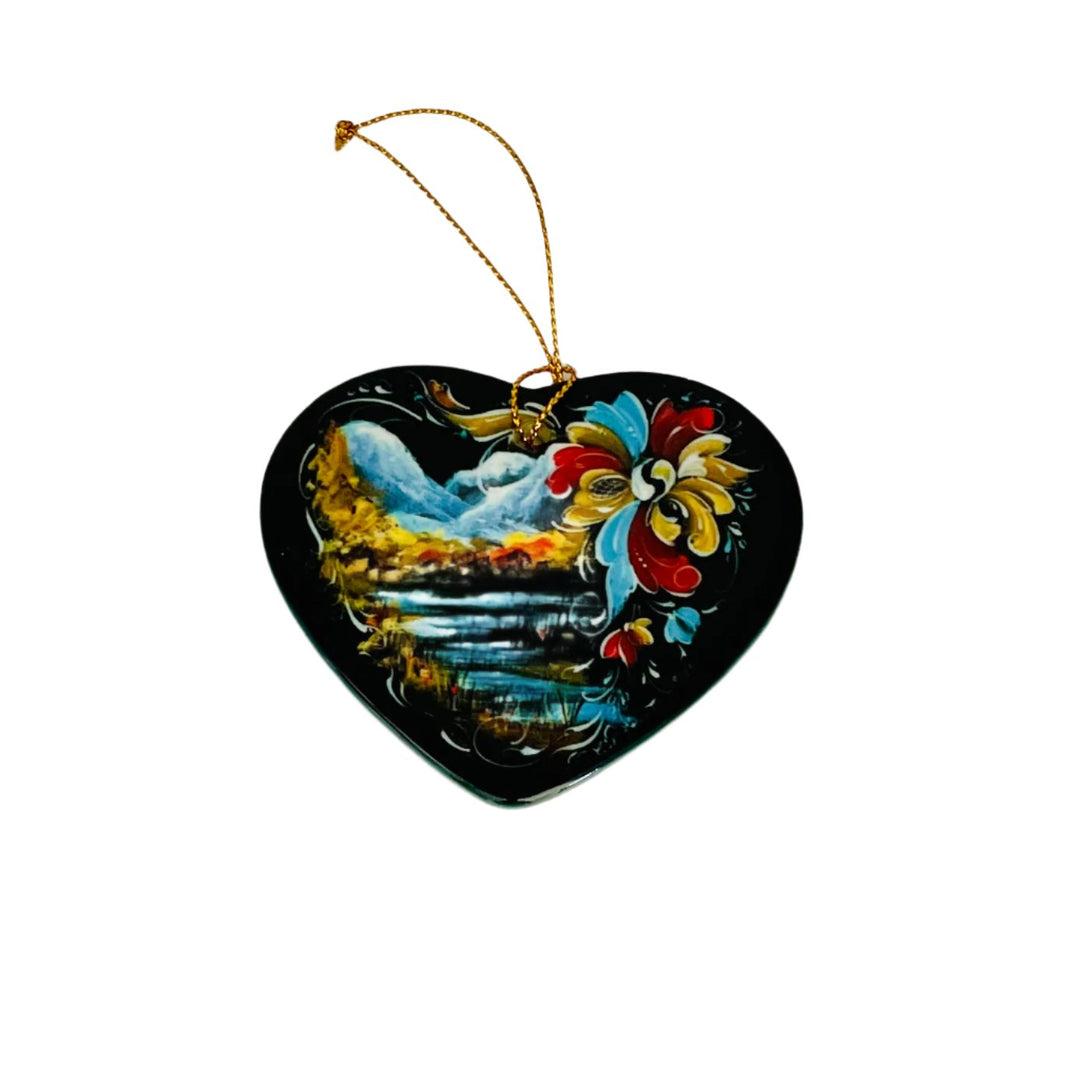 Ceramic heart ornament, Lise Lorentzen rosemaling