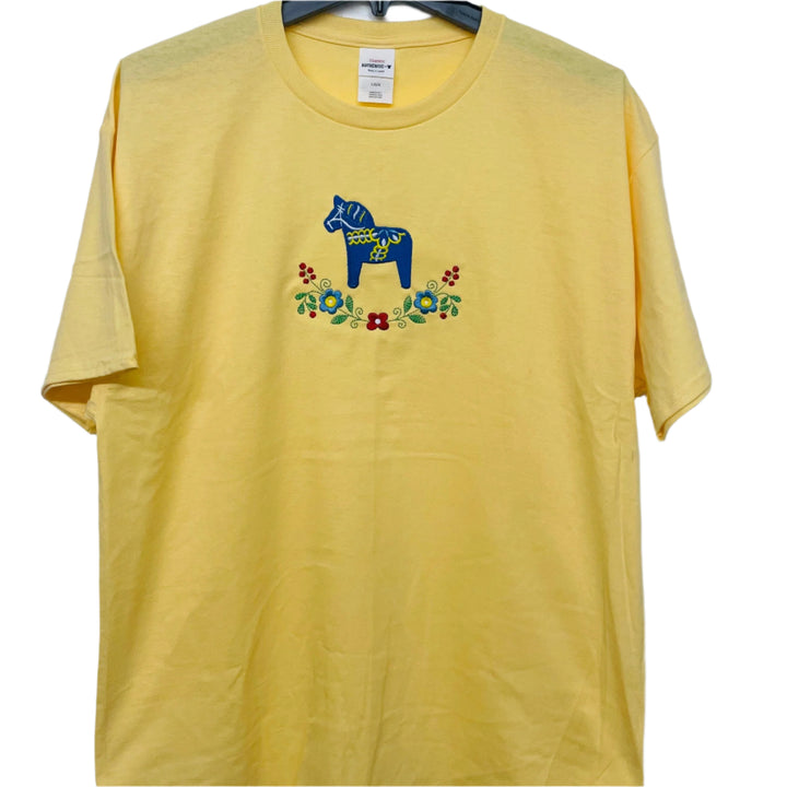 Dala Horse & Flowers on Yellow T-shirt