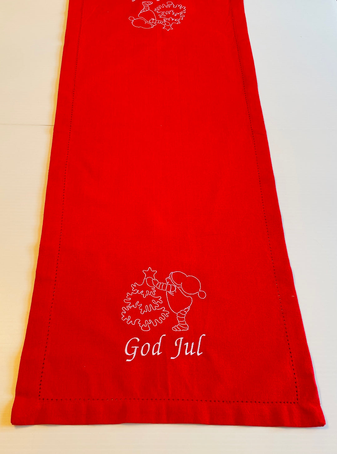 God Jul Gnome Decorating Tree Embroidered on Red 36" Runner