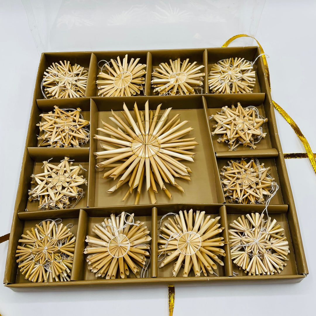 Straw snowflake ornament set - 52 pc set.