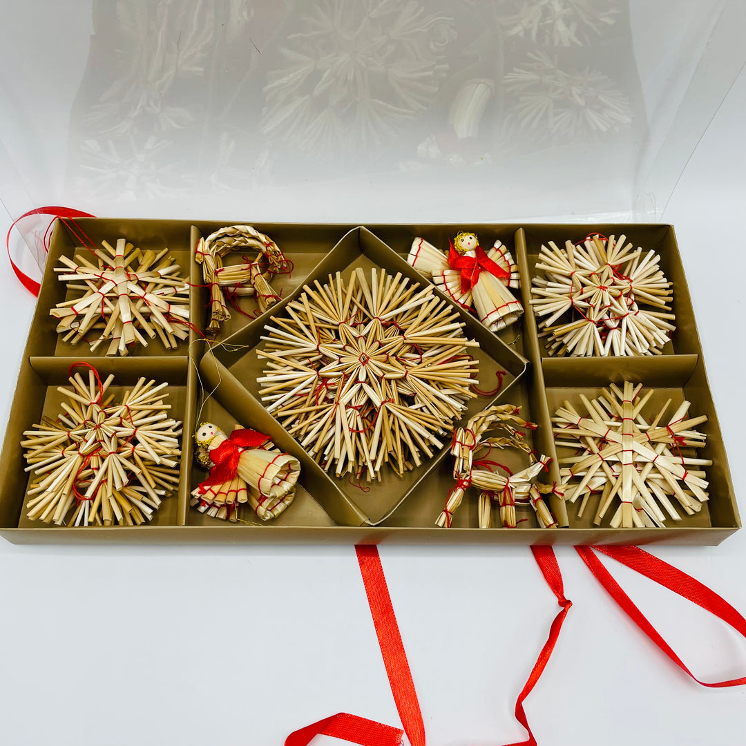 Straw ornament set - 28 pc set.