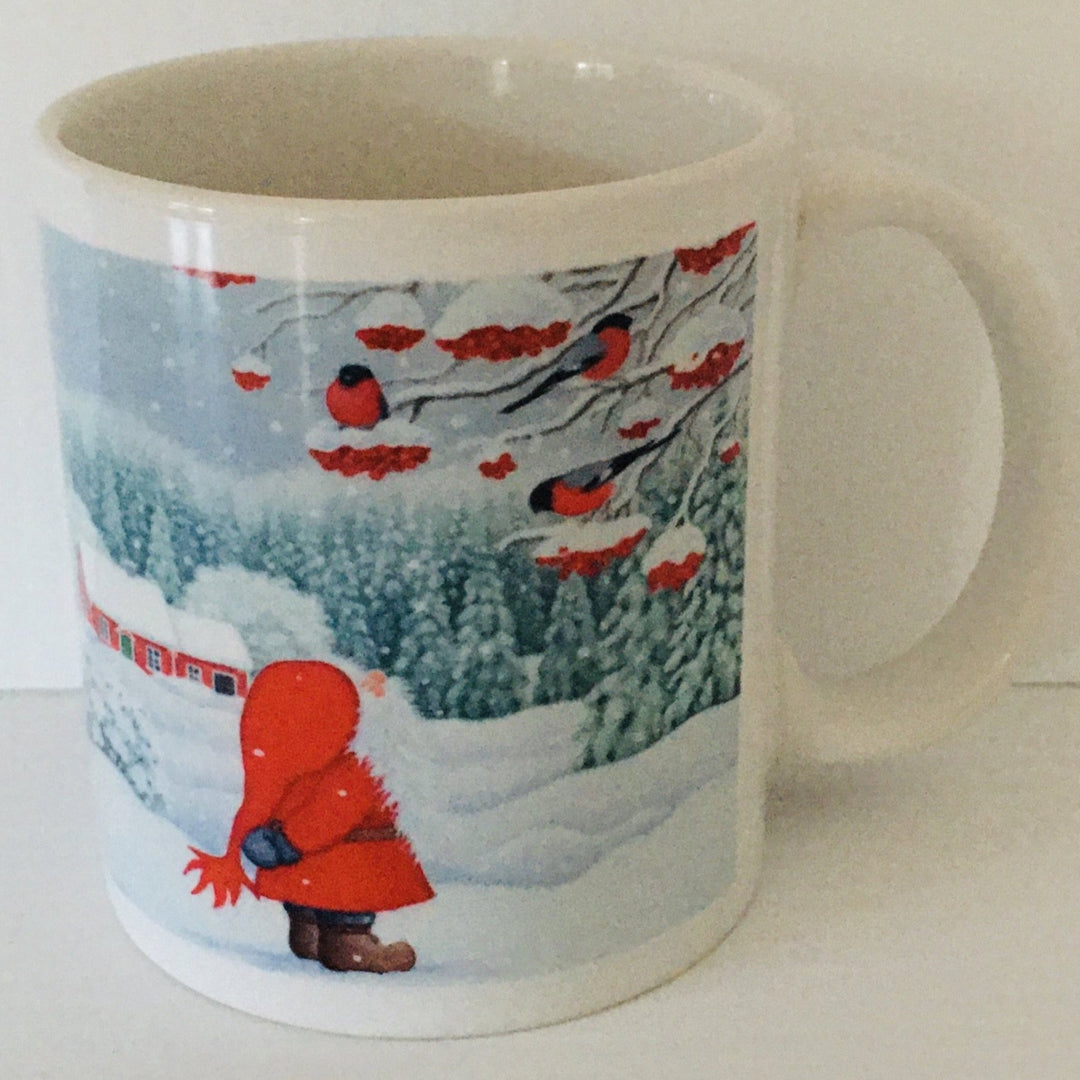 Eva Melhuish Tomte watching birds coffee mug