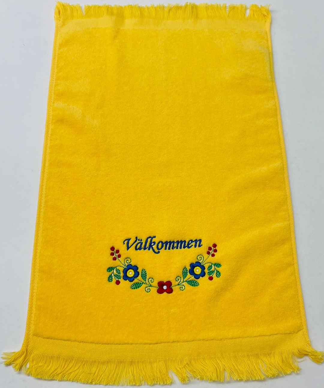 SALE Finger tip towel - Välkommen flowers on Yellow