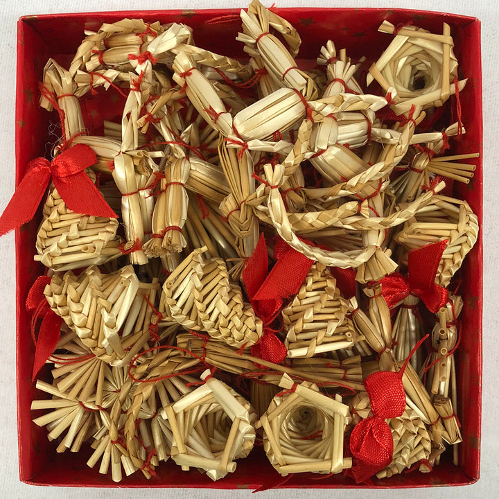 Straw ornament set - 45 pc set.