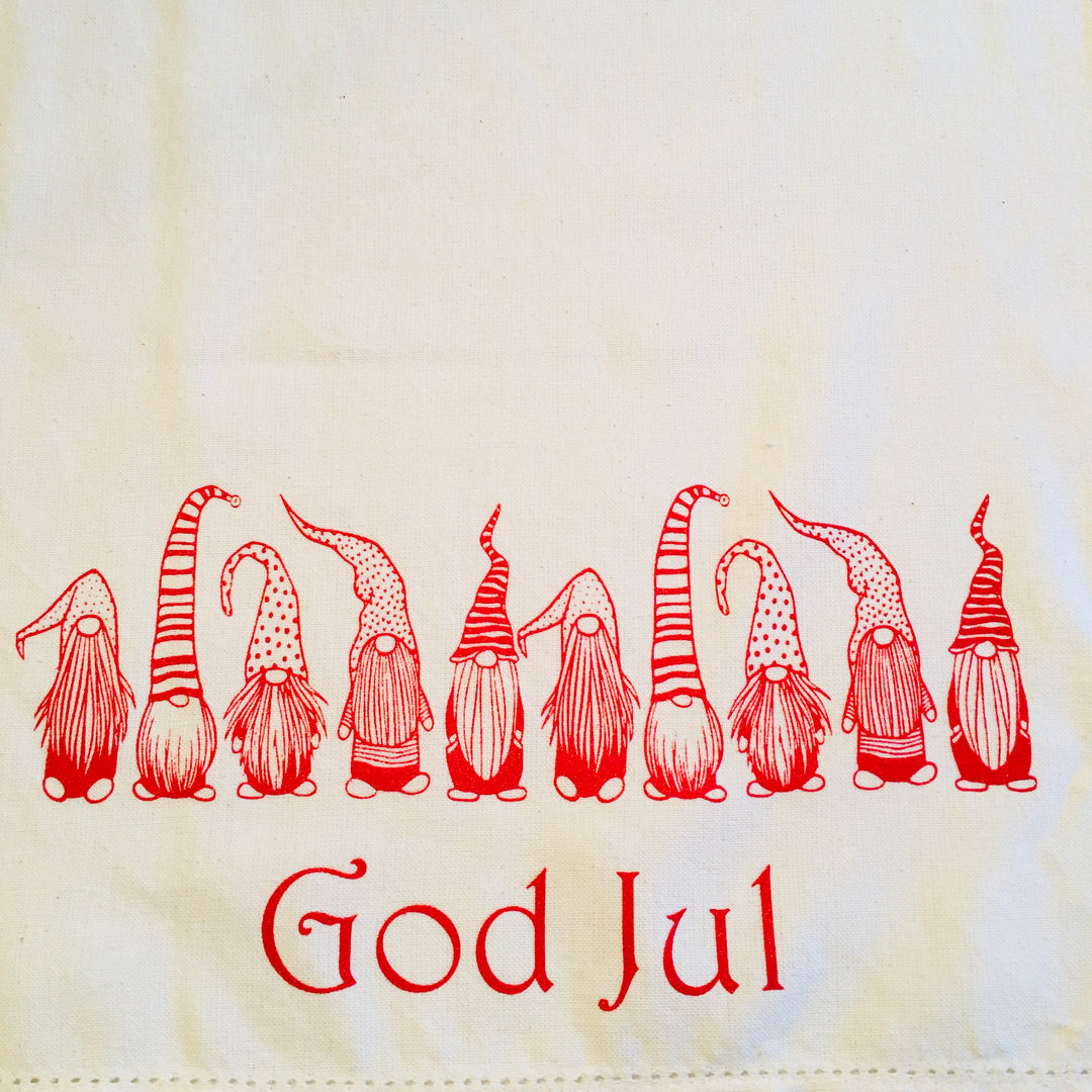 God Jul Gnomes on Cream 36" Runner