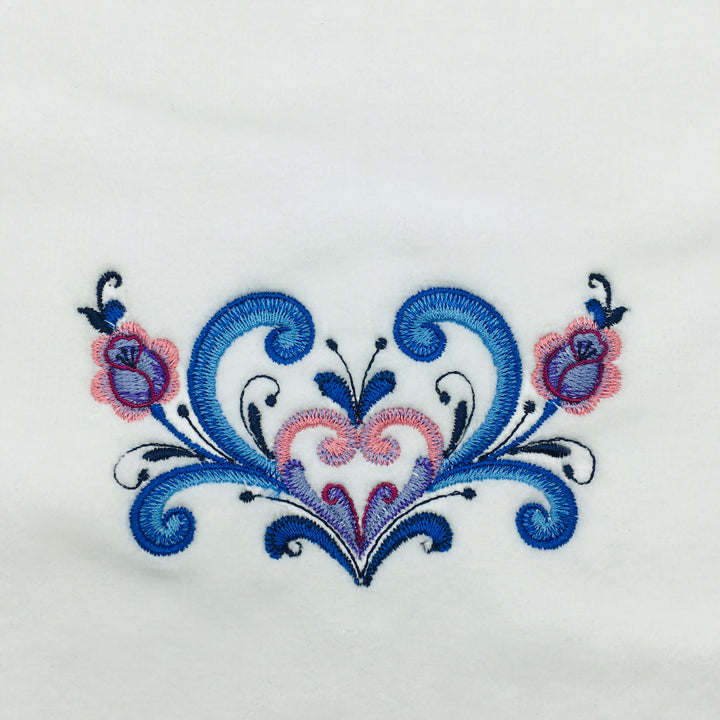 Finger tip towel - Rosemaling Heart