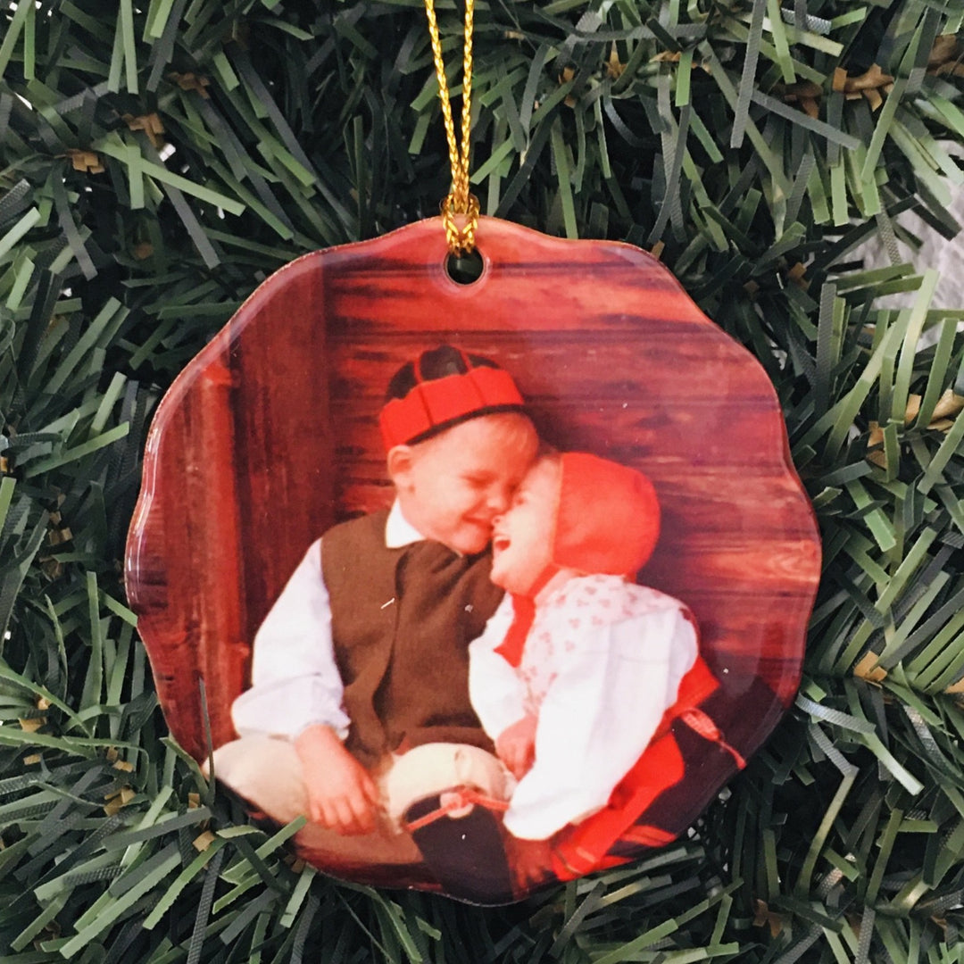 Ceramic Ornament, Laughing Dalarna Kids