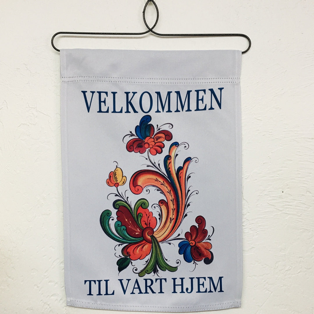 Velkommen Rosemaling Garden Flag