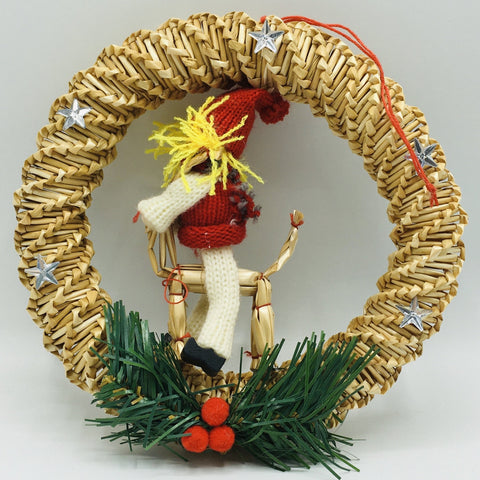 Straw wreath with gnome & goat