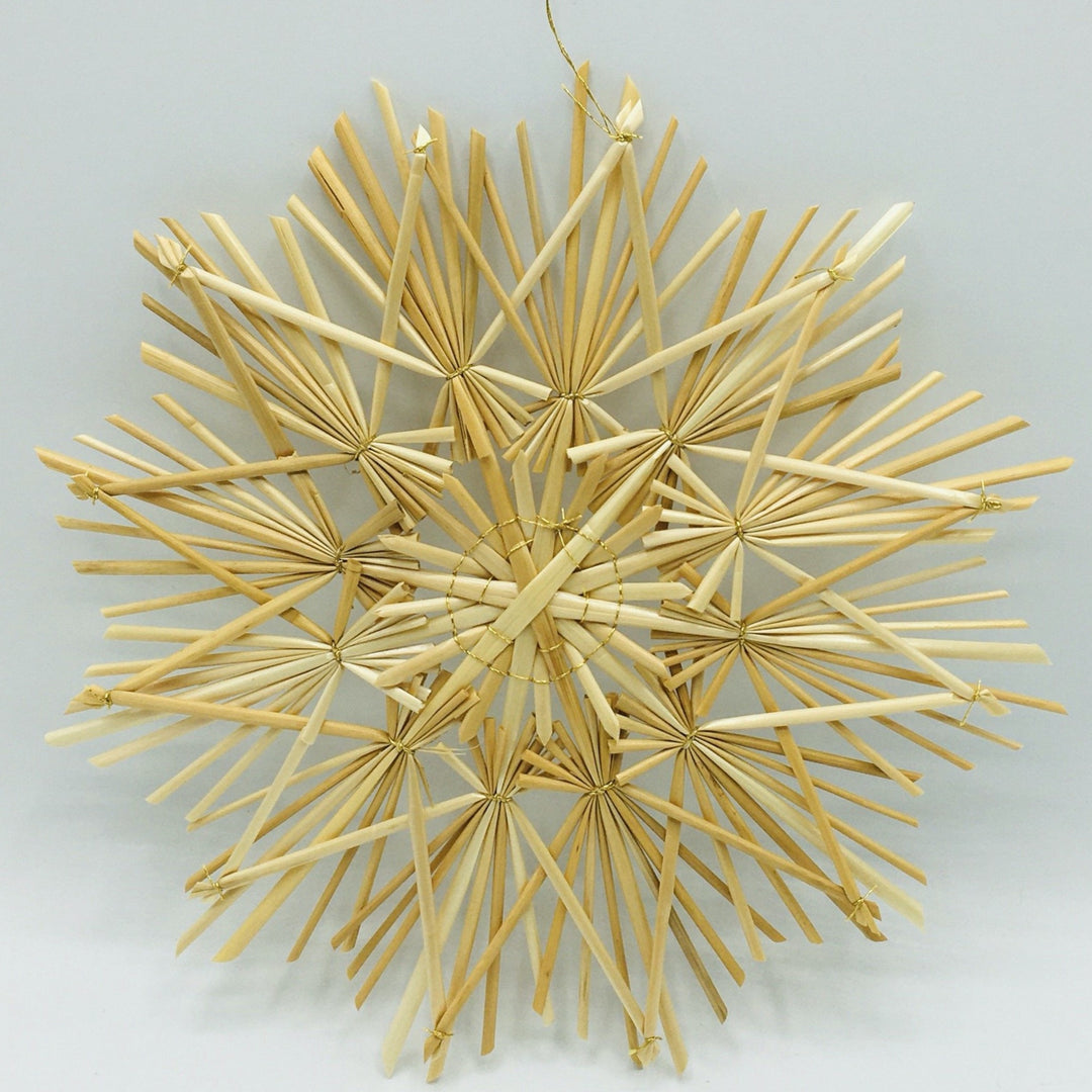 Straw star 8"