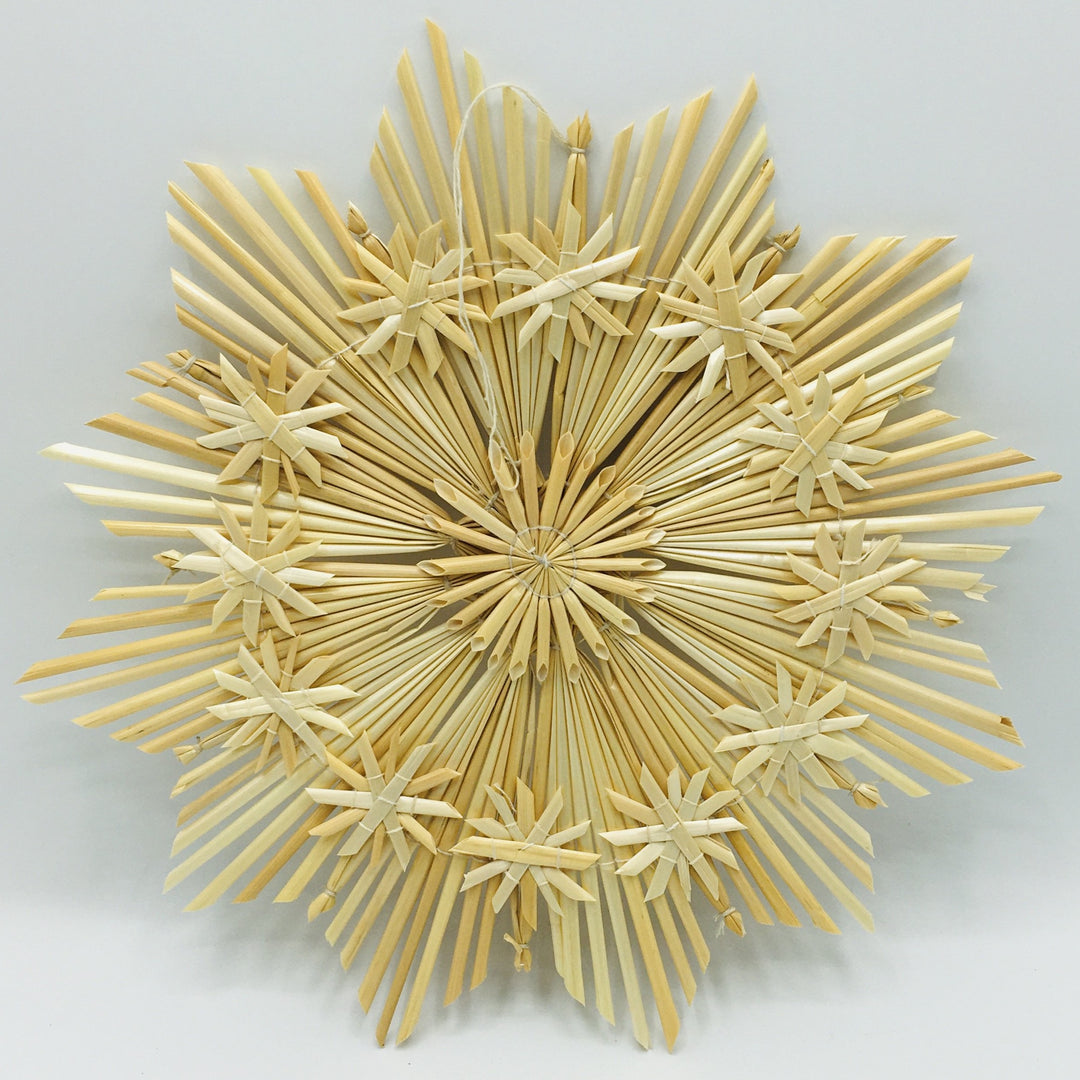 Straw star 10"