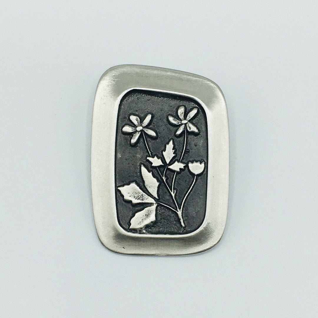 Swedish Pewter Province Flower Pin - Norbotten Arctic Raspberyy