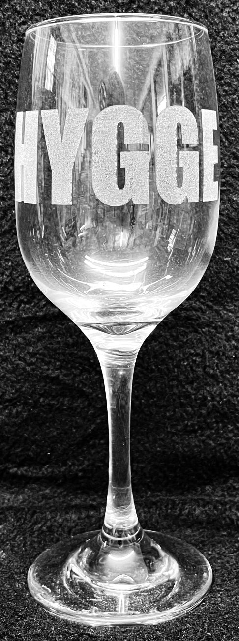 Etched Wine glass - Hygge